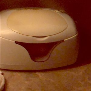Baby wipes warmer.